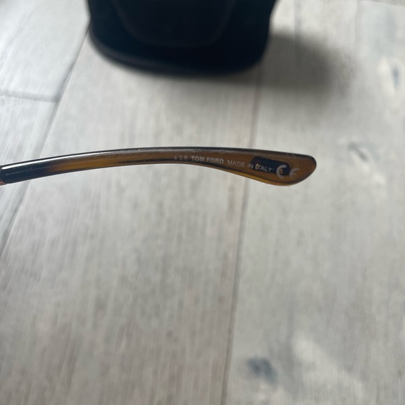 TOM FORD SUNGLASSES - Picture 5 of 6